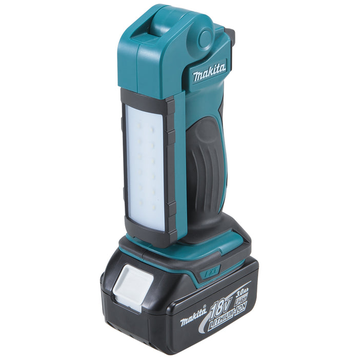 Makita 18V LXT Lithium-Ion Cordless 12 LED Flashlight (Tool-Only)